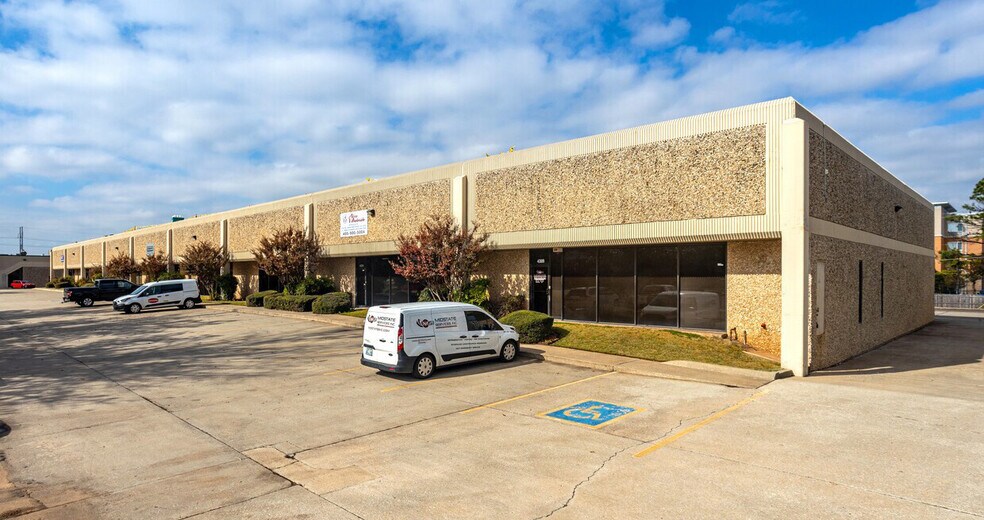 2122-2128 S Meridian Ave, Oklahoma City, OK à louer - Photo de l’immeuble – Image 1 sur 1