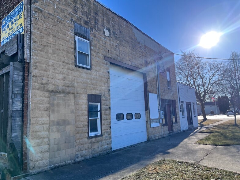 235-239 Maple St, Metamora, OH à vendre - Photo de l’immeuble – Image 3 sur 6