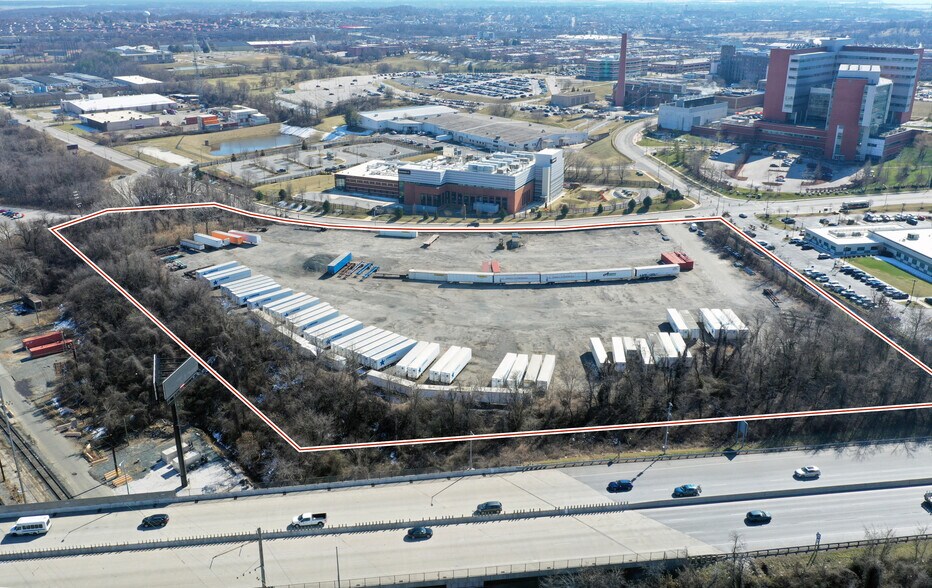 5600 E Lombard St, Baltimore, MD à louer - Photo de l’immeuble – Image 2 sur 7