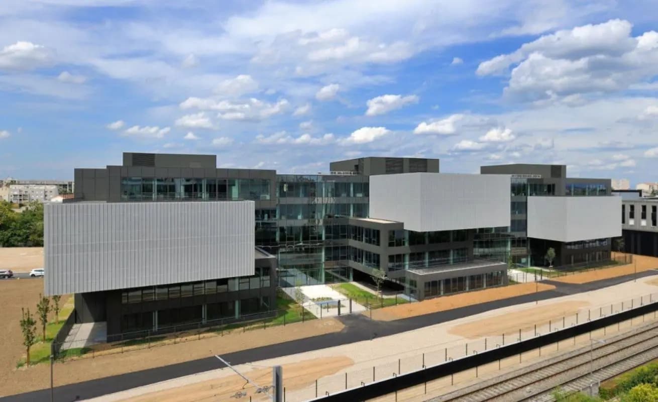 36 Rue Antoine Primat, Villeurbanne à louer Photo de l’immeuble– Image 1 sur 17