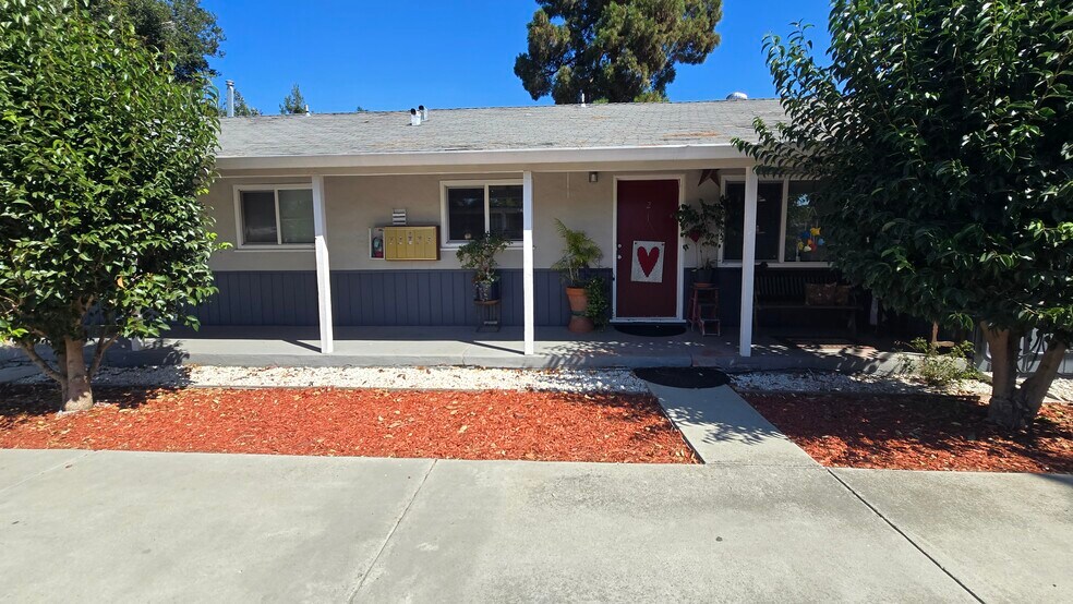 236 Higdon Ave, Mountain View, CA à vendre - Photo de l’immeuble – Image 3 sur 11