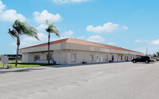 Plus de détails pour 1242 Market Cir, Port Charlotte, FL - Industriel/Logistique à louer