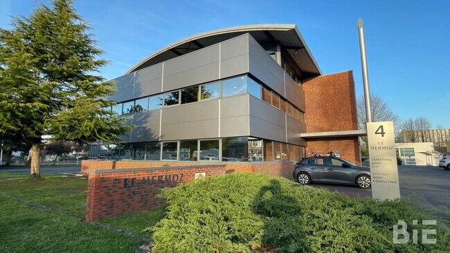 Plus de détails pour Bureau à louer