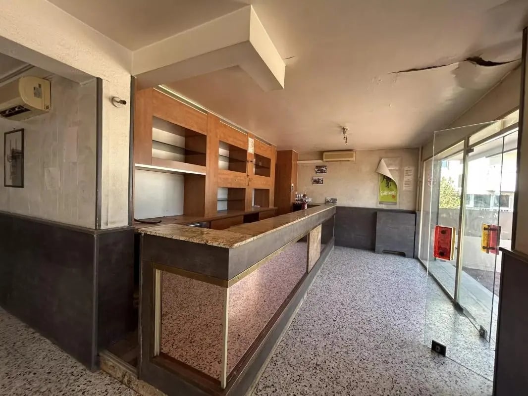 Local commercial dans Saint-Raphaël à vendre Photo intérieure– Image 1 sur 7