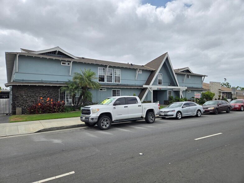 11560 Paramount Blvd, Downey, CA à vendre - Photo de l’immeuble – Image 2 sur 15