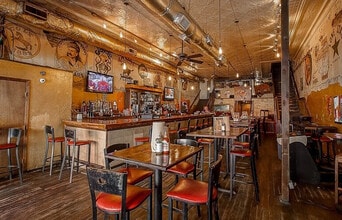 306 Houston St, Fort Worth, TX à louer Photo intérieure– Image 2 sur 6