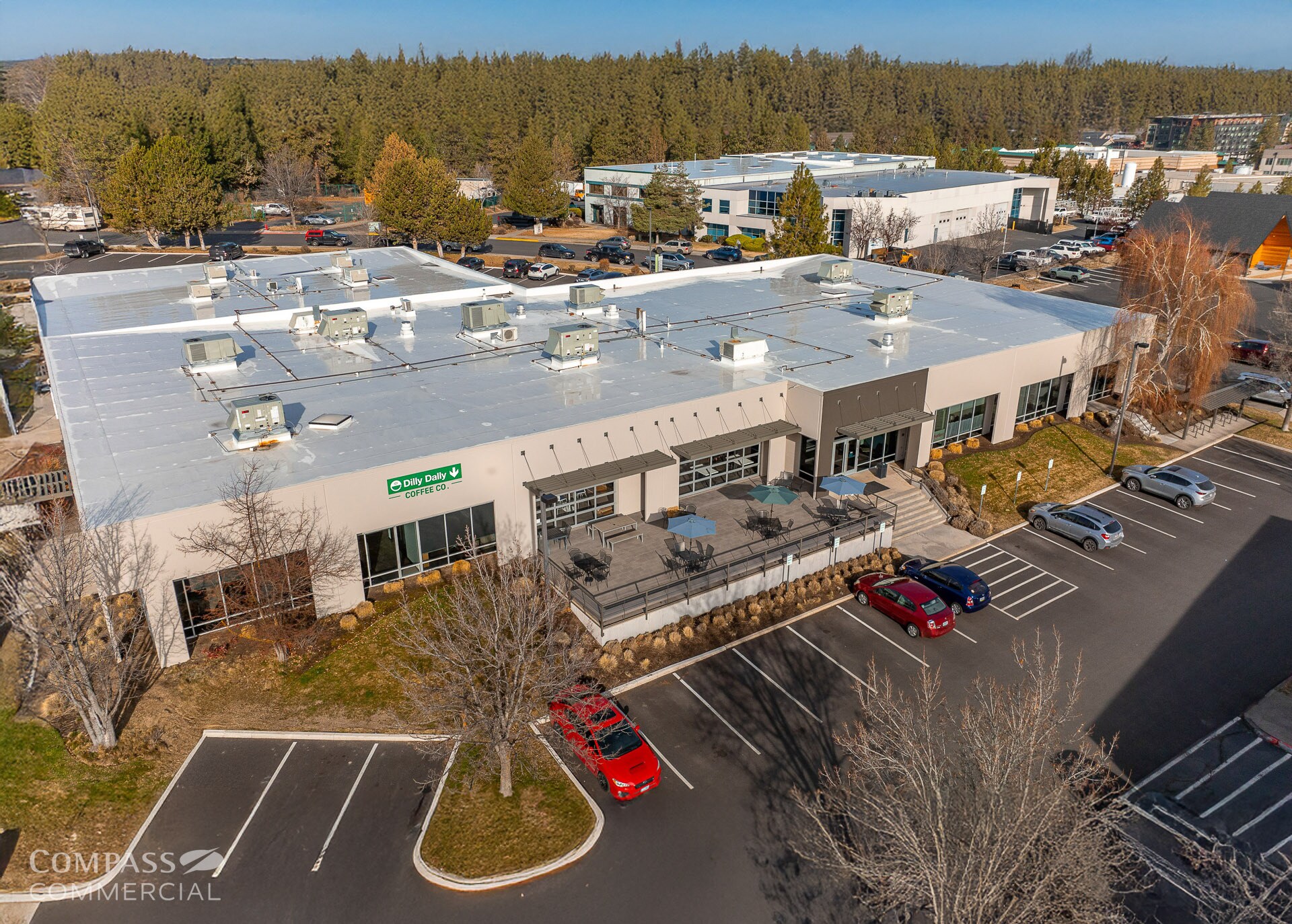 1001 SW Emkay Dr, Bend, OR à louer Photo principale– Image 1 sur 8
