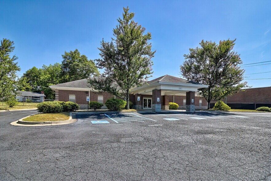 811 Sunset Blvd, West Columbia, SC à vendre - Photo de l’immeuble – Image 2 sur 48