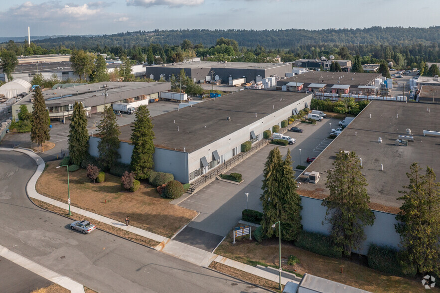 7820-7870 Venture St, Burnaby, BC à louer - Photo de l’immeuble – Image 2 sur 4