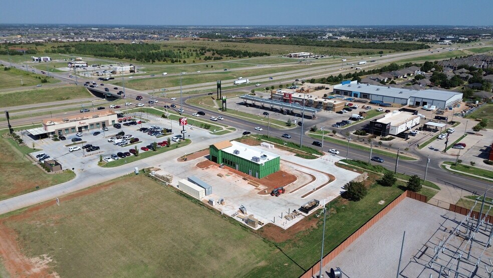 7100 Memorial Rd, Oklahoma City, OK à vendre - Photo de l’immeuble – Image 2 sur 4