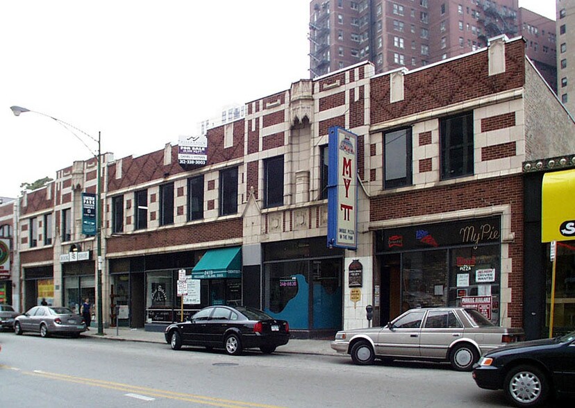 2417-2433 N Clark St, Chicago, IL à louer - Photo de l’immeuble – Image 3 sur 10