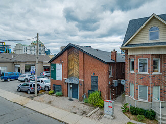 Plus de détails pour 75 Young St, Hamilton, ON - Bureau à vendre