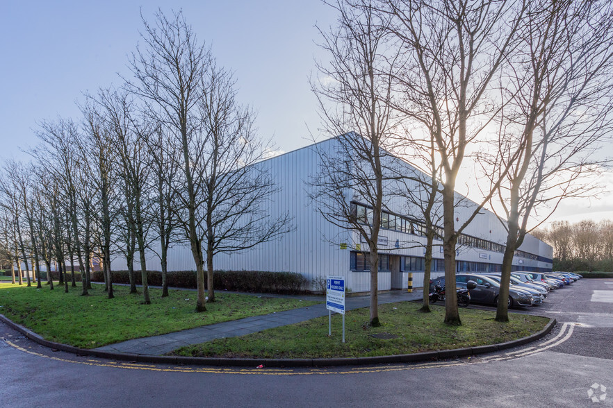 4-15 Carters Ln, Milton Keynes à louer - Photo principale – Image 1 sur 6
