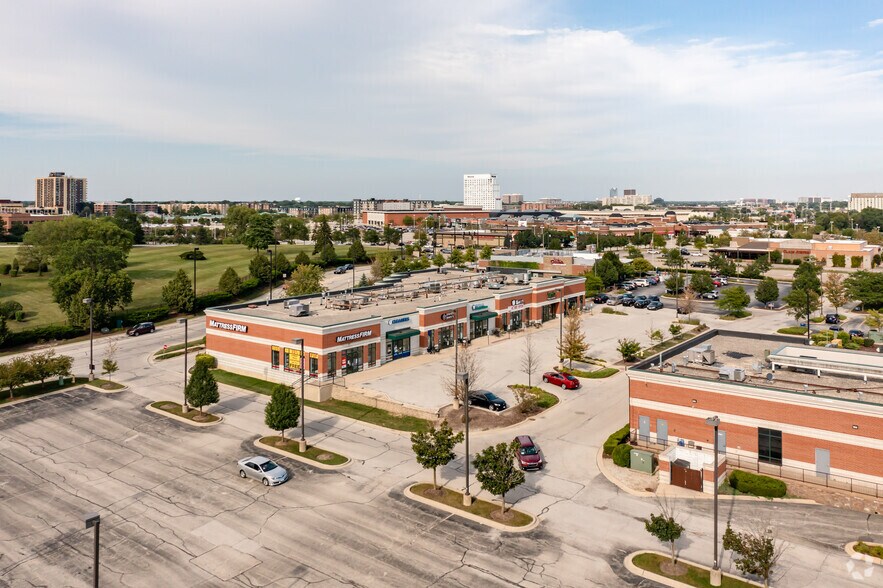 2770 S Highland Ave, Lombard, IL à louer - Aérien – Image 3 sur 4