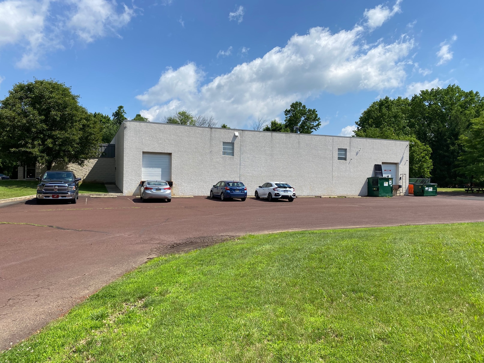 441 Industrial Dr, North Wales, PA à louer Photo de l’immeuble– Image 1 sur 7