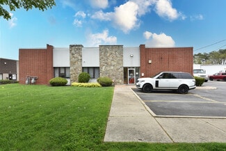 Plus de détails pour 1565 Ocean Ave, Bohemia, NY - Industriel/Logistique à louer