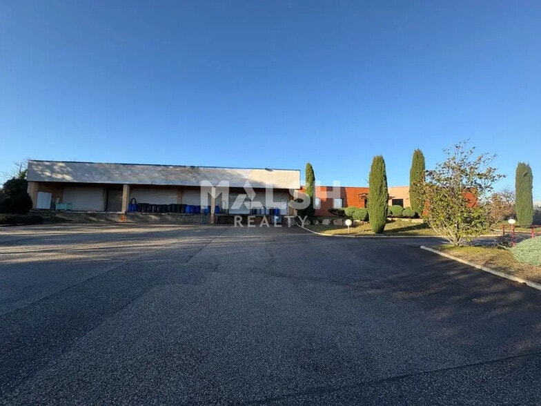 Bureau dans Montagny à louer - Photo de l’immeuble – Image 1 sur 24