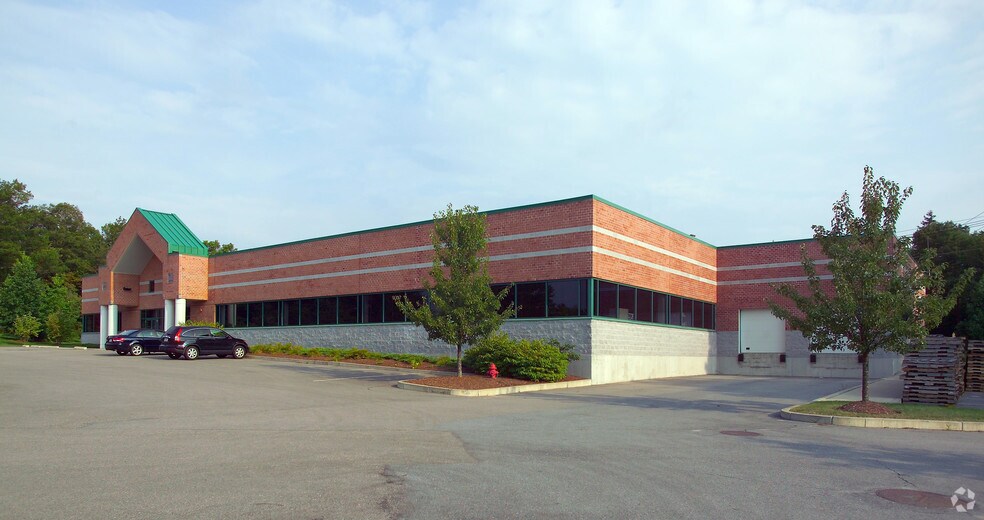 15 Berkshire Rd, Mansfield, MA à louer - Photo de l’immeuble – Image 3 sur 6