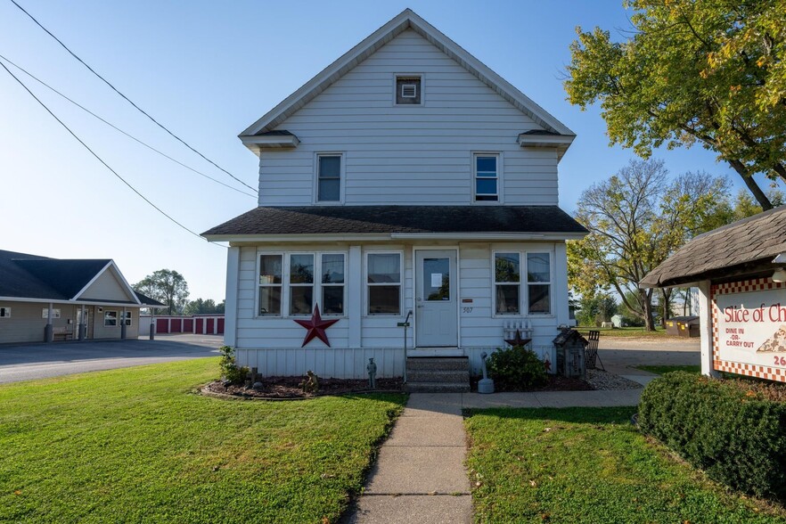 507 W Wisconsin St, Sparta, WI à vendre - Photo principale – Image 1 sur 48
