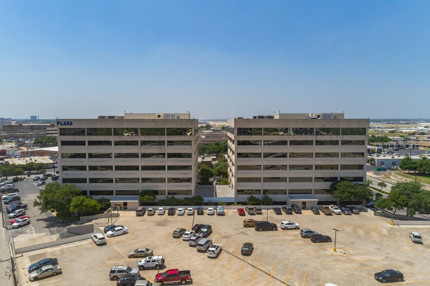 8620 N New Braunfels Ave, San Antonio, TX à louer - Photo de l’immeuble – Image 3 sur 11
