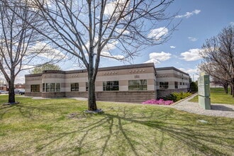 1511 Northway Dr, Saint Cloud, MN à louer Photo de l’immeuble– Image 1 sur 17