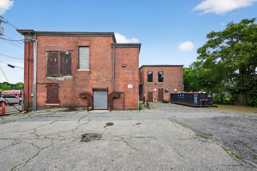 1137 Broad St, Providence, RI à vendre - Photo de l’immeuble – Image 3 sur 37