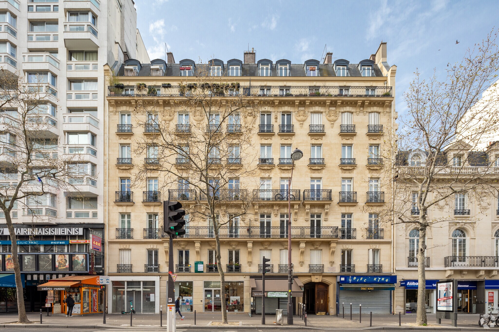 Local commercial dans Paris à louer Photo principale– Image 1 sur 4