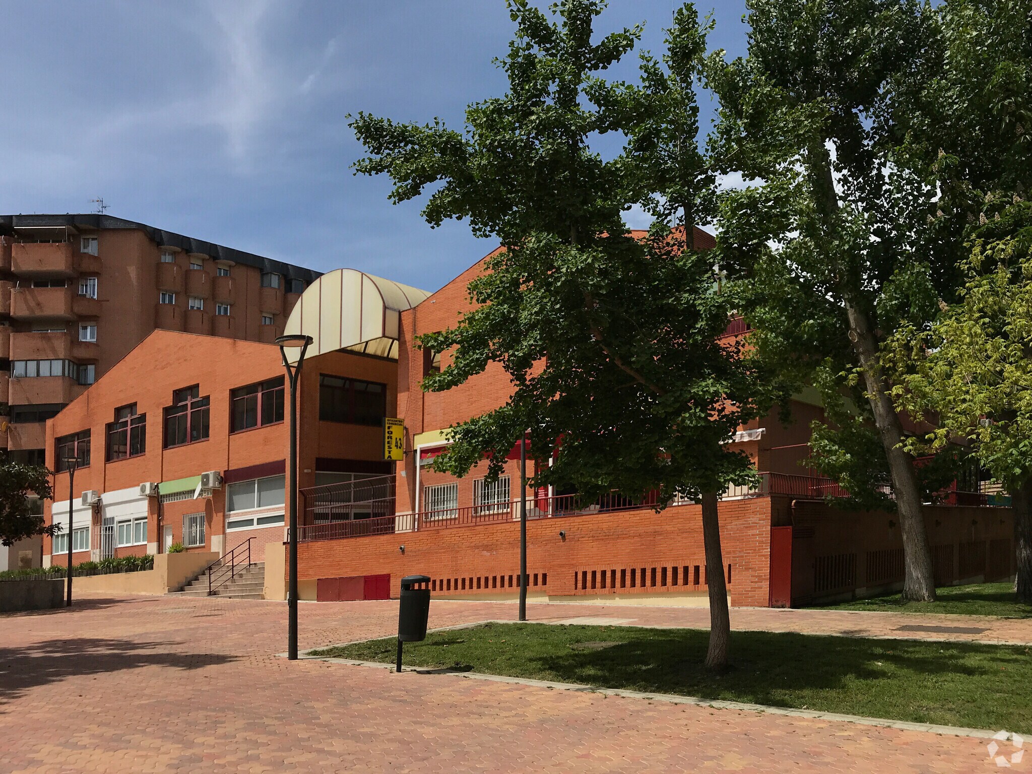 Bureau dans Tres Cantos, Madrid à vendre Photo principale– Image 1 sur 5