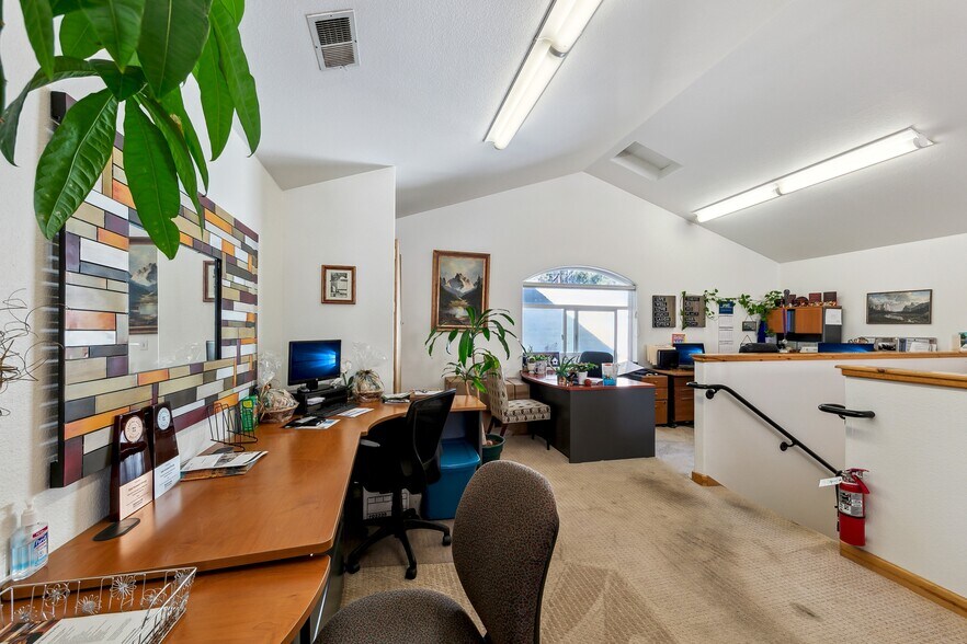 3045 Harrison Ave, South Lake Tahoe, CA à louer - Photo de l’immeuble – Image 2 sur 14