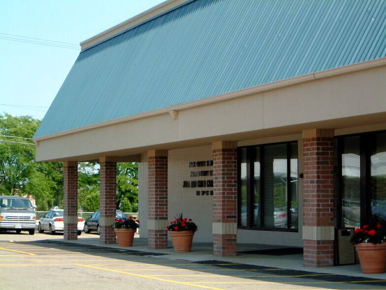 800-824 30th St NE, Canton, OH à louer - Photo de l’immeuble – Image 2 sur 2