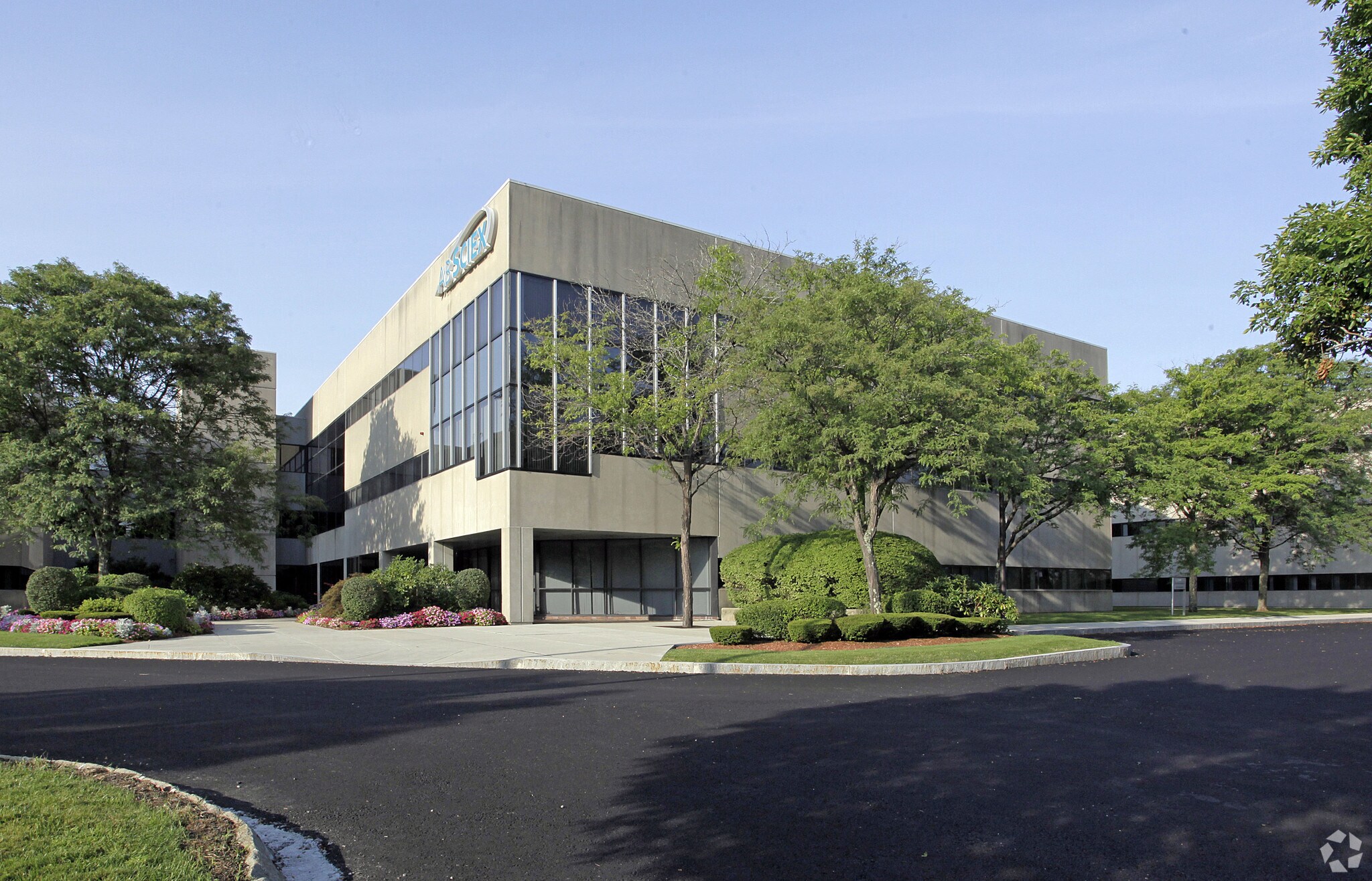 500 Old Connecticut Path, Framingham, MA à vendre Photo principale– Image 1 sur 8