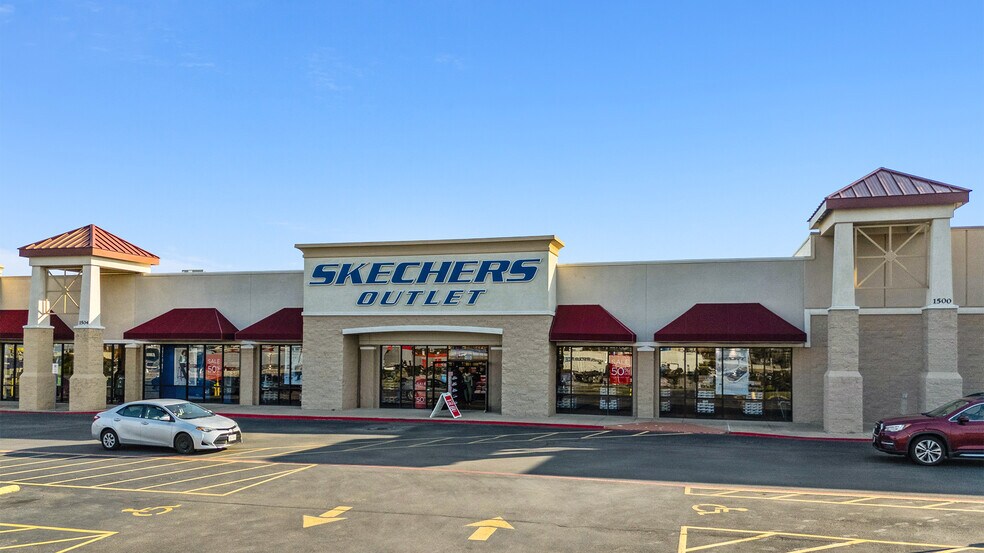 1500-1600 Lowes Blvd, Killeen, TX à vendre - Photo de l’immeuble – Image 3 sur 6