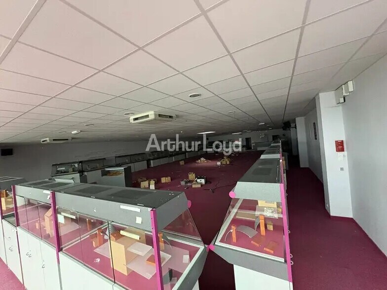 Local commercial dans Cormontreuil à louer - Photo intérieure – Image 1 sur 3