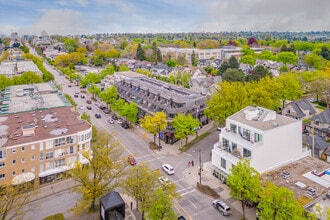 2670-2698 W Broadway, Vancouver, BC - VUE AÉRIENNE  vue de carte
