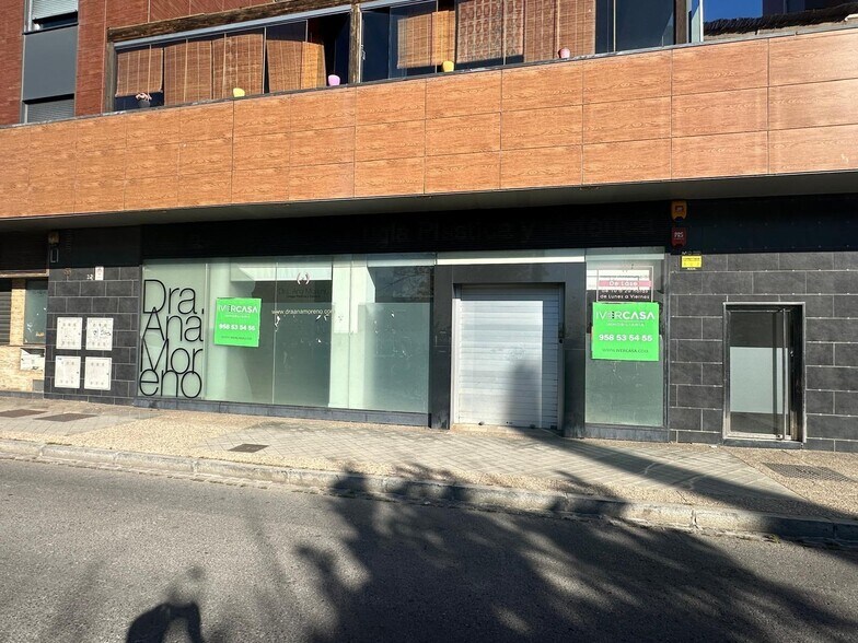Local commercial dans Granada à louer - Photo de l’immeuble – Image 1 sur 24