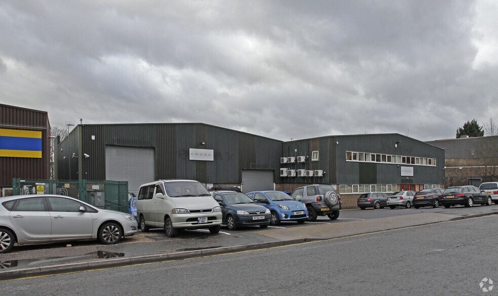 Thistle Rd, Luton à louer - Photo principale – Image 1 sur 1