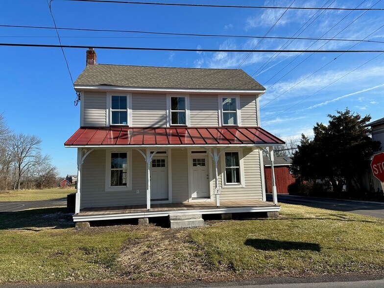 2 Dark Hollow Rd, Pipersville, PA à louer - Photo de l’immeuble – Image 2 sur 15