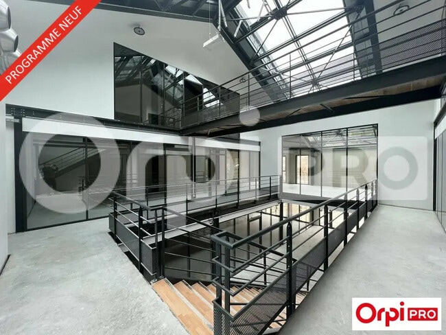 Plus de détails pour Bureau à louer