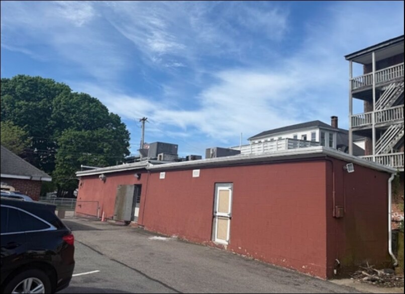 1086 Washington St, Norwood, MA à vendre Photo de l’immeuble– Image 1 sur 12