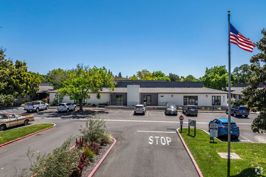6546 Auburn Blvd, Citrus Heights, CA à vendre - Photo de l’immeuble – Image 3 sur 63