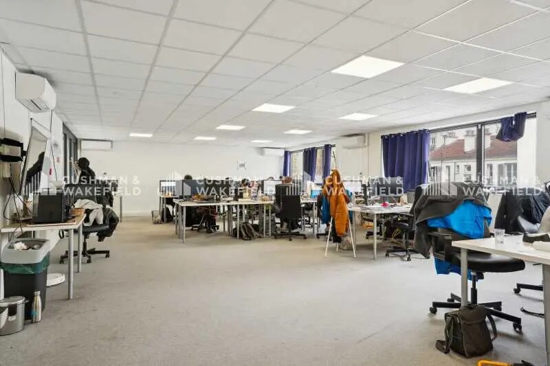 Bureau dans Levallois-Perret à louer - Photo de l’immeuble – Image 2 sur 14