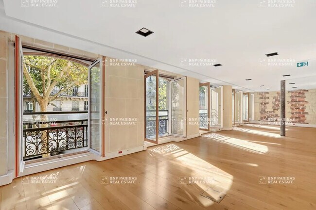 Plus de détails pour 36 Boulevard Saint-Michel, Paris - Bureau à louer
