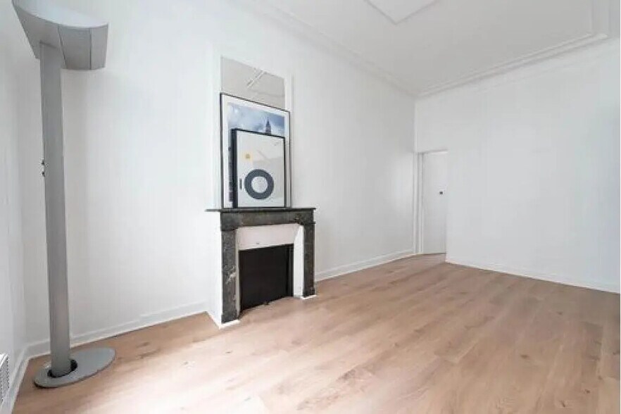 9 Rue Bergère, Paris à louer - Photo de l’immeuble – Image 3 sur 13