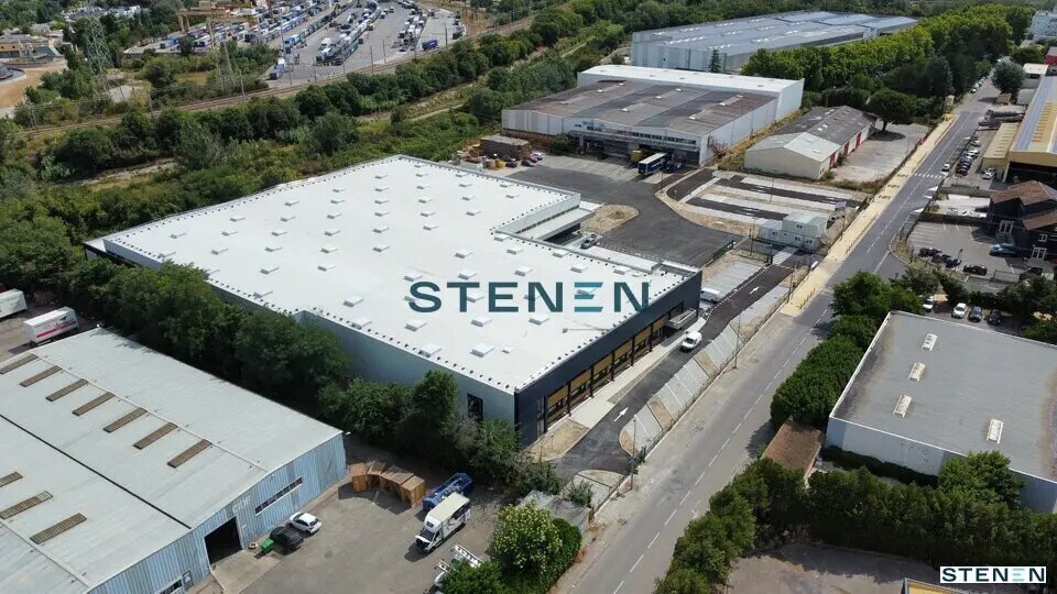 Local d’activités dans Avignon à louer - Photo de l’immeuble – Image 2 sur 7