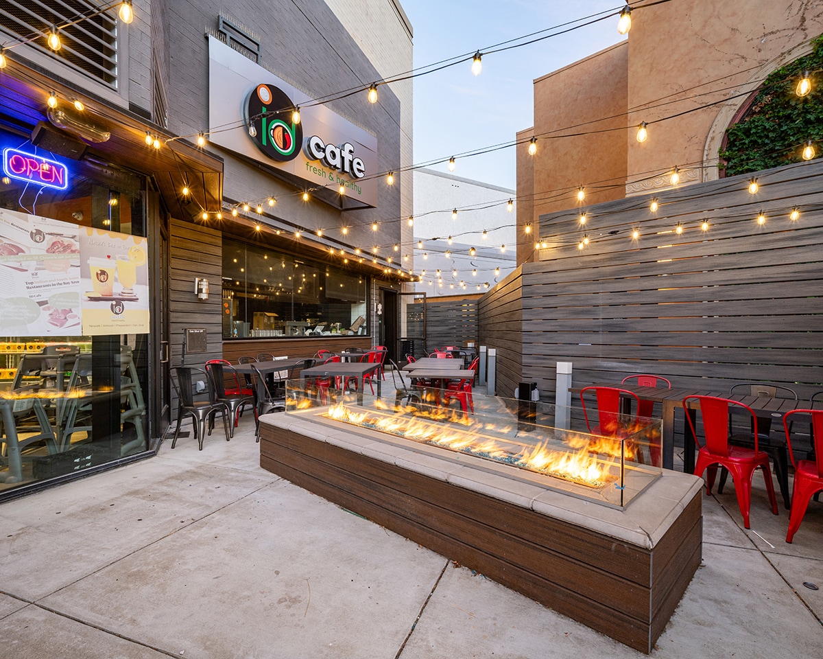 1-2700 Stoneridge Mall Rd, Pleasanton, CA à louer Photo intérieure– Image 1 sur 10