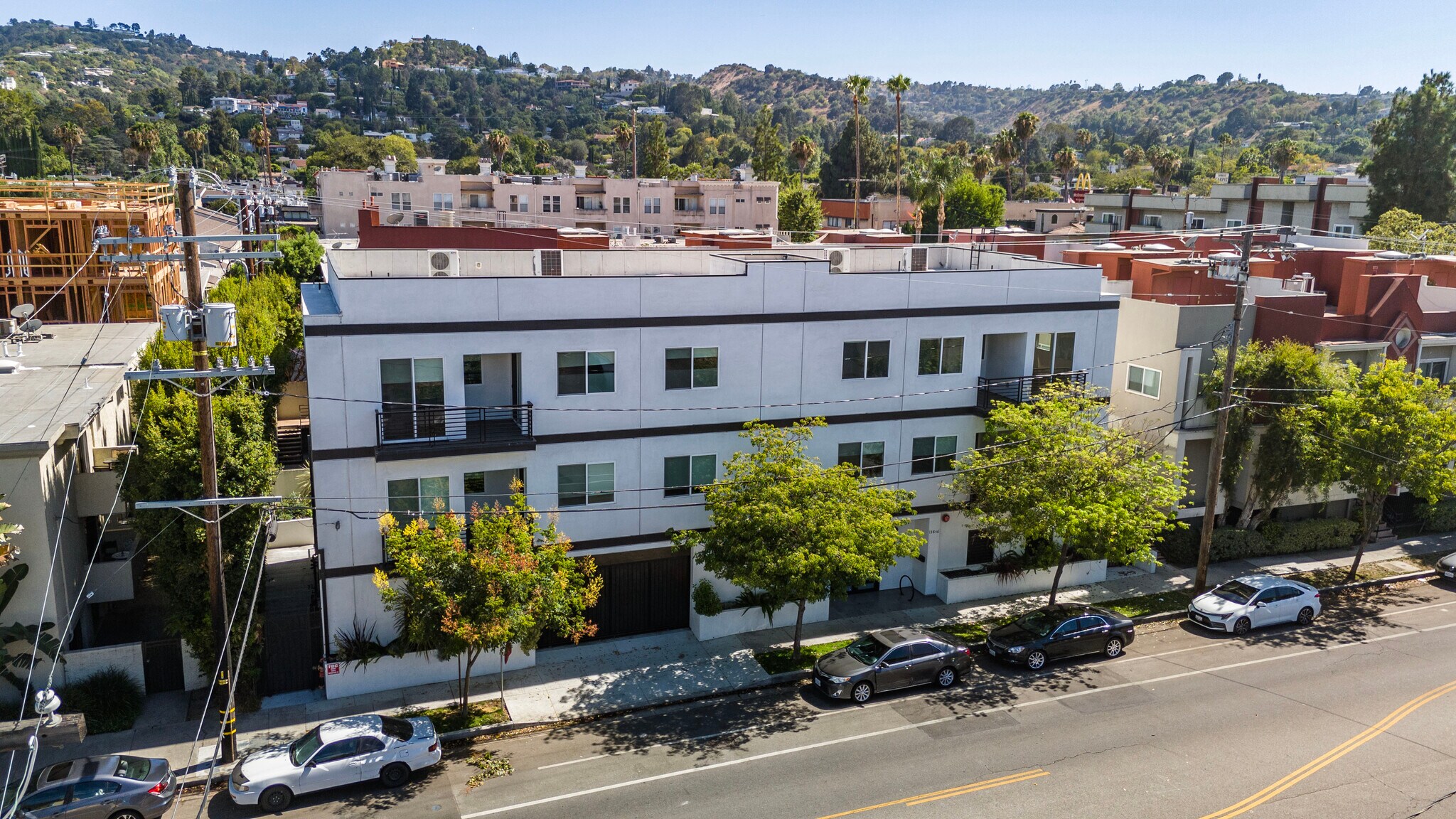 13846 Moorpark St, Sherman Oaks, CA à vendre Photo principale– Image 1 sur 16