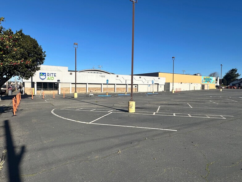 411 Harris St, Eureka, CA à louer - Photo de l’immeuble – Image 3 sur 20
