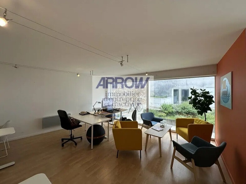 Bureau dans Nantes à louer - Photo de l’immeuble – Image 1 sur 5
