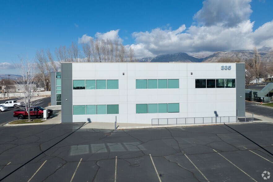 335 S 560 W, Lindon, UT à louer - Photo de l’immeuble – Image 3 sur 12