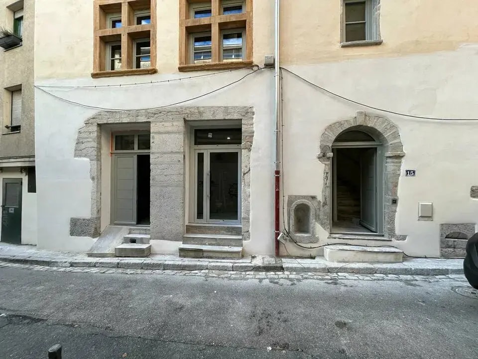 Local commercial dans Lyon à louer Photo de l’immeuble– Image 1 sur 10